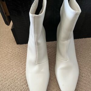 Lulu's Chic White Ankle Booties